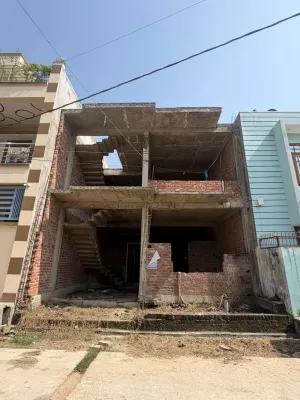 Lucknow Ambedkar University के पास 1200 Sqft का under construction house for sale